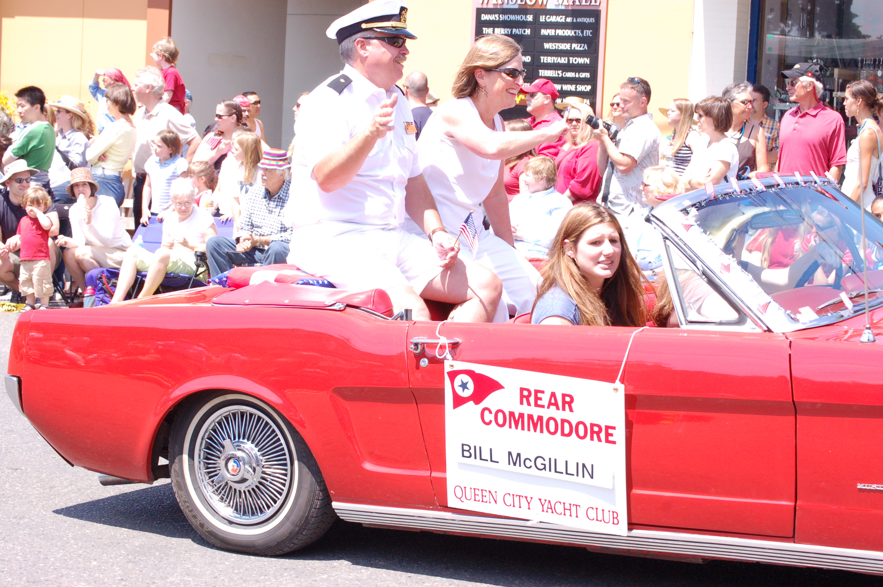 6-rear-commodore-on-parade