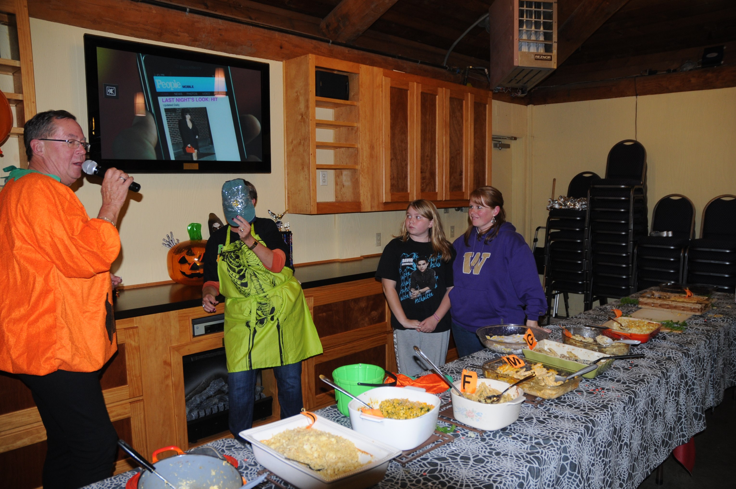 QCYC 2010 Halloween-41.jpg