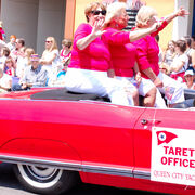 7-tarette-officers-on-parade